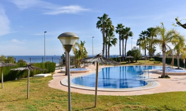 Apartment - zum Verkauf - Pilar de la Horadada - Torre de la Horadada