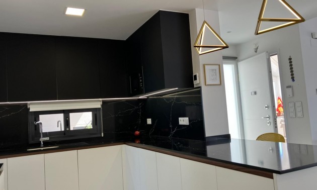 Apartment - zum Verkauf - San Miguel De Salinas - San Miguel de Salinas Centro