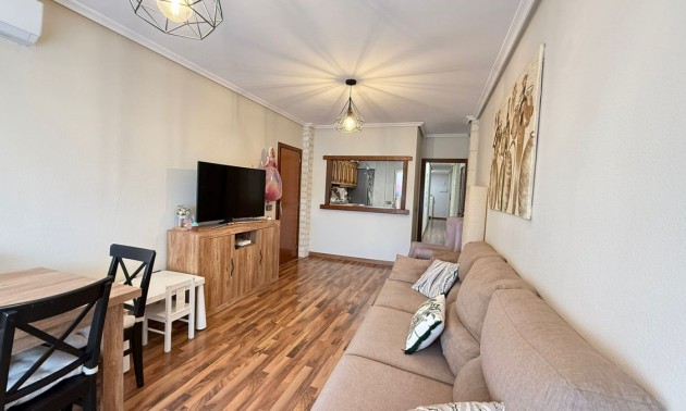 Apartment - zum Verkauf - San Miguel De Salinas - San Miguel de Salinas Centro