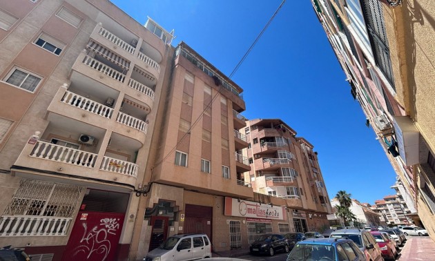 Apartment - zum Verkauf - Torrevieja - CSPX-86475