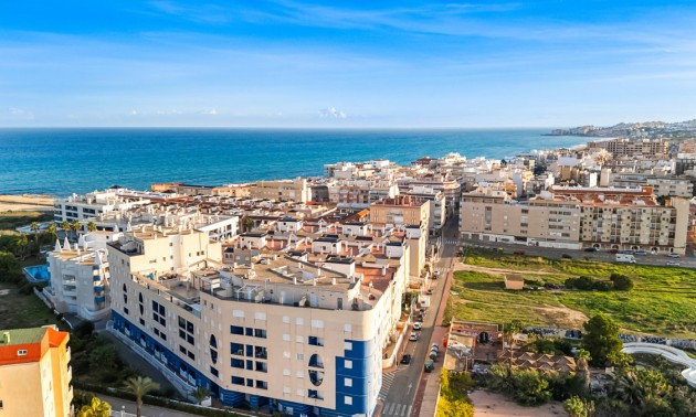 Apartment - zum Verkauf - Torrevieja - La Mata