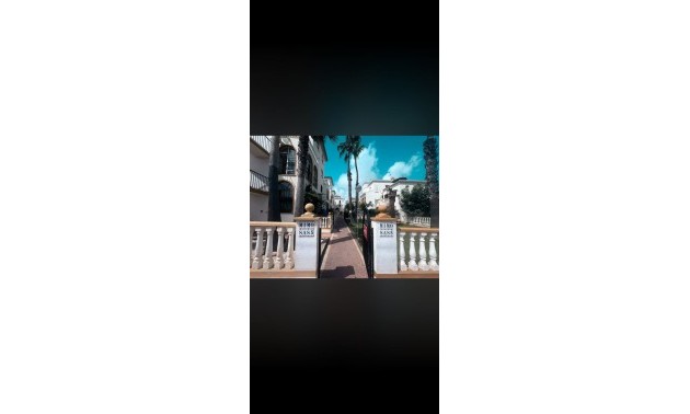 Apartment - zum Verkauf - Torrevieja - La Mata