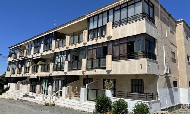 Apartment - zum Verkauf - Torrevieja - San Luis