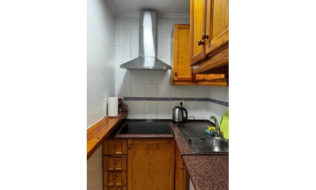 Apartment - zum Verkauf - Torrevieja - Torrevieja Centro