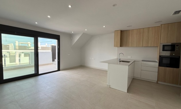 Apartment - zum Verkauf - Torrevieja - Torrevieja Centro