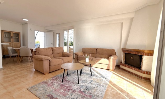 Apartment - zum Verkauf - Torrevieja - Torrevieja Centro