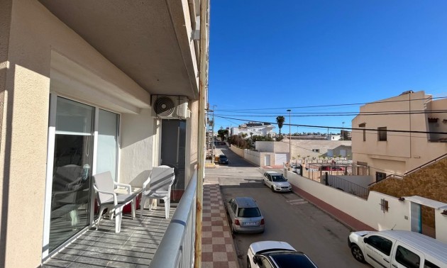 Apartment - zum Verkauf - Torrevieja - Torrevieja Centro