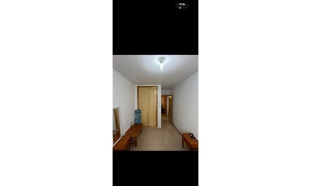 Apartment - zum Verkauf - Torrevieja - Torrevieja Centro