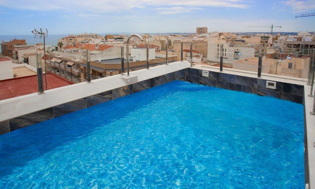 Apartment - zum Verkauf - Torrevieja - Torrevieja Centro