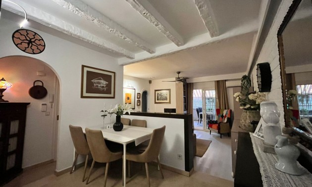 Apartment - zum Verkauf - Torrevieja - Torrevieja Centro