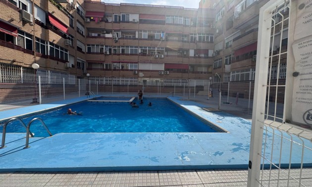Apartment - zum Verkauf - Torrevieja - Torrevieja Centro