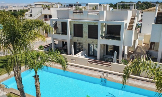 Apartment - zum Verkauf - Torrevieja - Torrevieja Centro