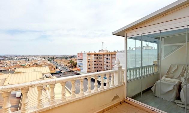 Apartment - zum Verkauf - Torrevieja - Torrevieja Centro