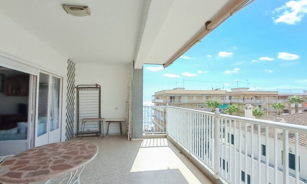 Apartment - zum Verkauf - Torrevieja - Torrevieja Centro
