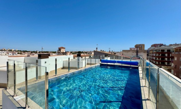 Apartment - zum Verkauf - Torrevieja - Torrevieja Centro