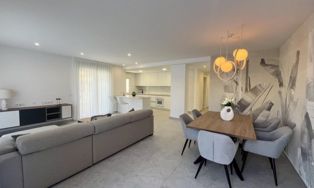Apartment - zum Verkauf - Torrevieja - Torrevieja Centro
