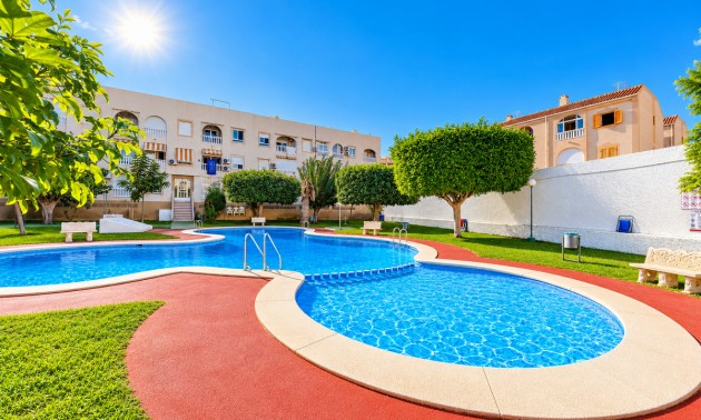 Apartment - zum Verkauf - Torrevieja - Torrevieja Centro