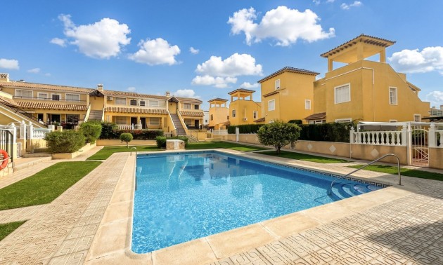 Apartment - zum Verkauf - Villamartin - Villamartin
