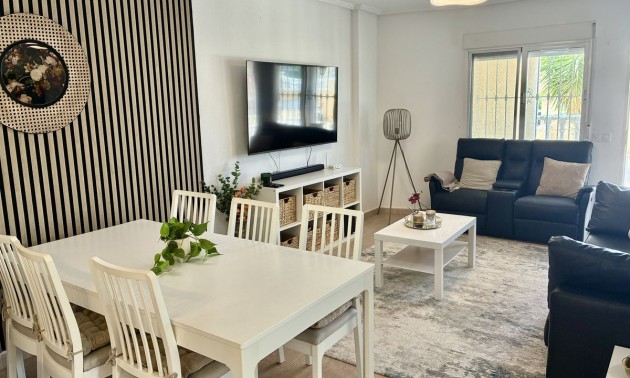 Apartment - zum Verkauf - Villamartin - Villamartin