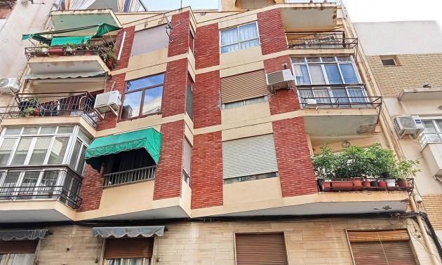 Appartement - A Vendre - Alicante - Alicante Centro