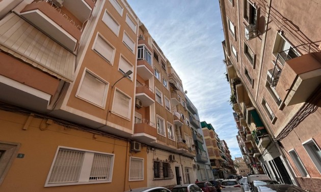 Appartement - A Vendre - Alicante - Alicante City Centro