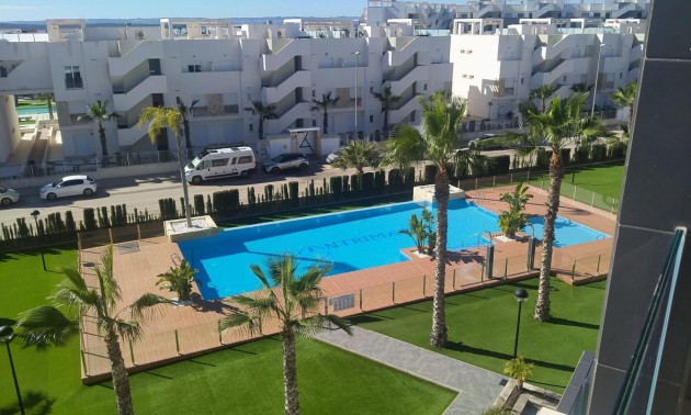 Appartement - A Vendre - Guardamar Del Segura - Urbanización El Raso
