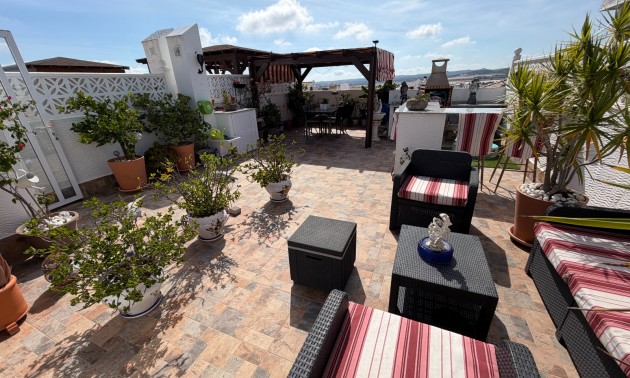 Appartement - A Vendre - Orihuela - Entre Naranjos