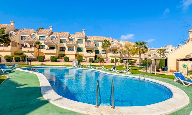 Appartement - A Vendre - Orihuela - Lomas De Campoamor