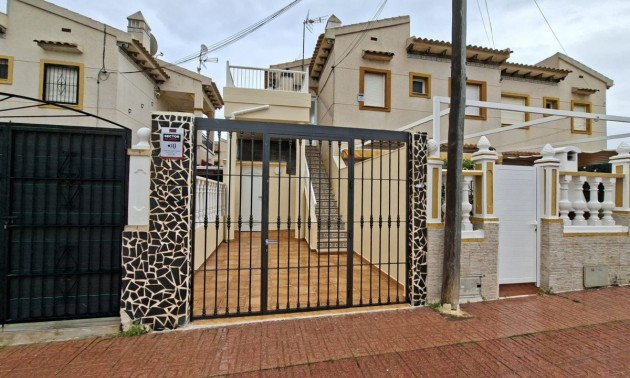 Appartement - A Vendre - Orihuela - Punta Prima