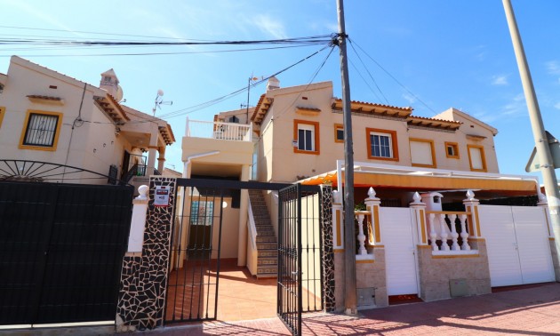Appartement - A Vendre - Punta Prima - CSPX-74750