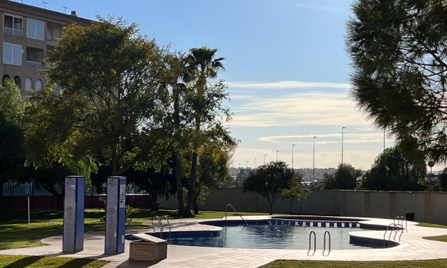 Appartement - A Vendre - Torrevieja - Centro