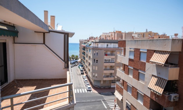 Appartement - A Vendre - Torrevieja - Playa del Cura