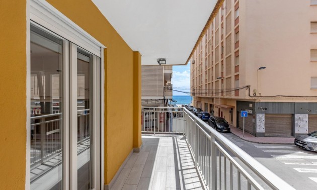 Appartement - A Vendre - Torrevieja - Playa del Cura