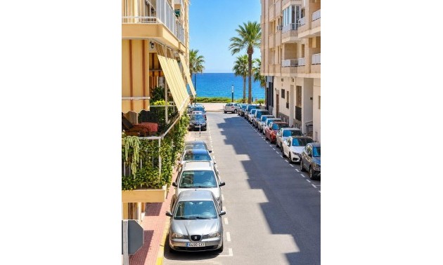Appartement - A Vendre - Torrevieja - Playa del Cura