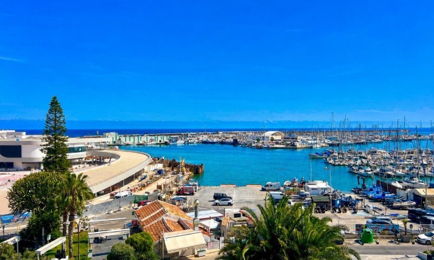 Appartement - A Vendre - Torrevieja - Torrevieja Centro