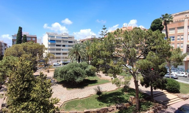 Appartement - A Vendre - Torrevieja - Torrevieja Centro