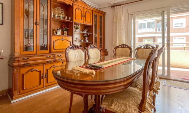 Appartement - A Vendre - Torrevieja - Torrevieja Centro