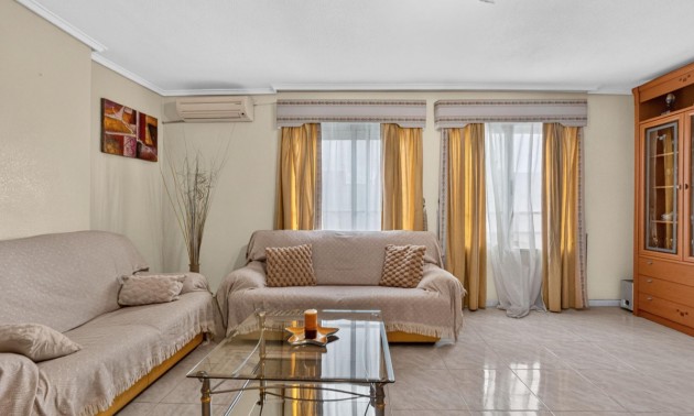 Appartement - A Vendre - Torrevieja - Torrevieja Centro