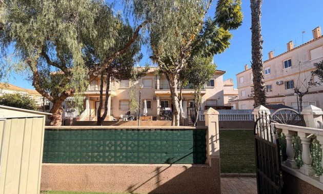 Appartement - A Vendre - Villamartin - St James Hill