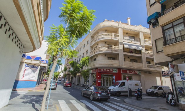 Appartement - Resale - Torrevieja - Torrevieja Centro