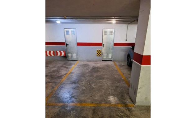 Commercial - Resale - Torrevieja - Torrevieja Centro