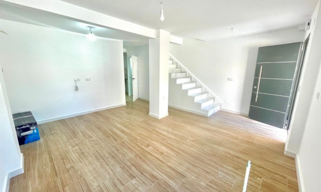 Maison de ville - A Vendre - Daya Vieja - Daya Vieja