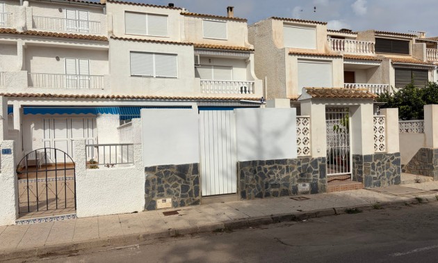Maison de ville - A Vendre - Orihuela - La Zenia
