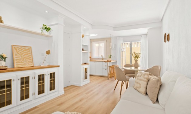 Maison de ville - A Vendre - Villamartin - Las Filipinas