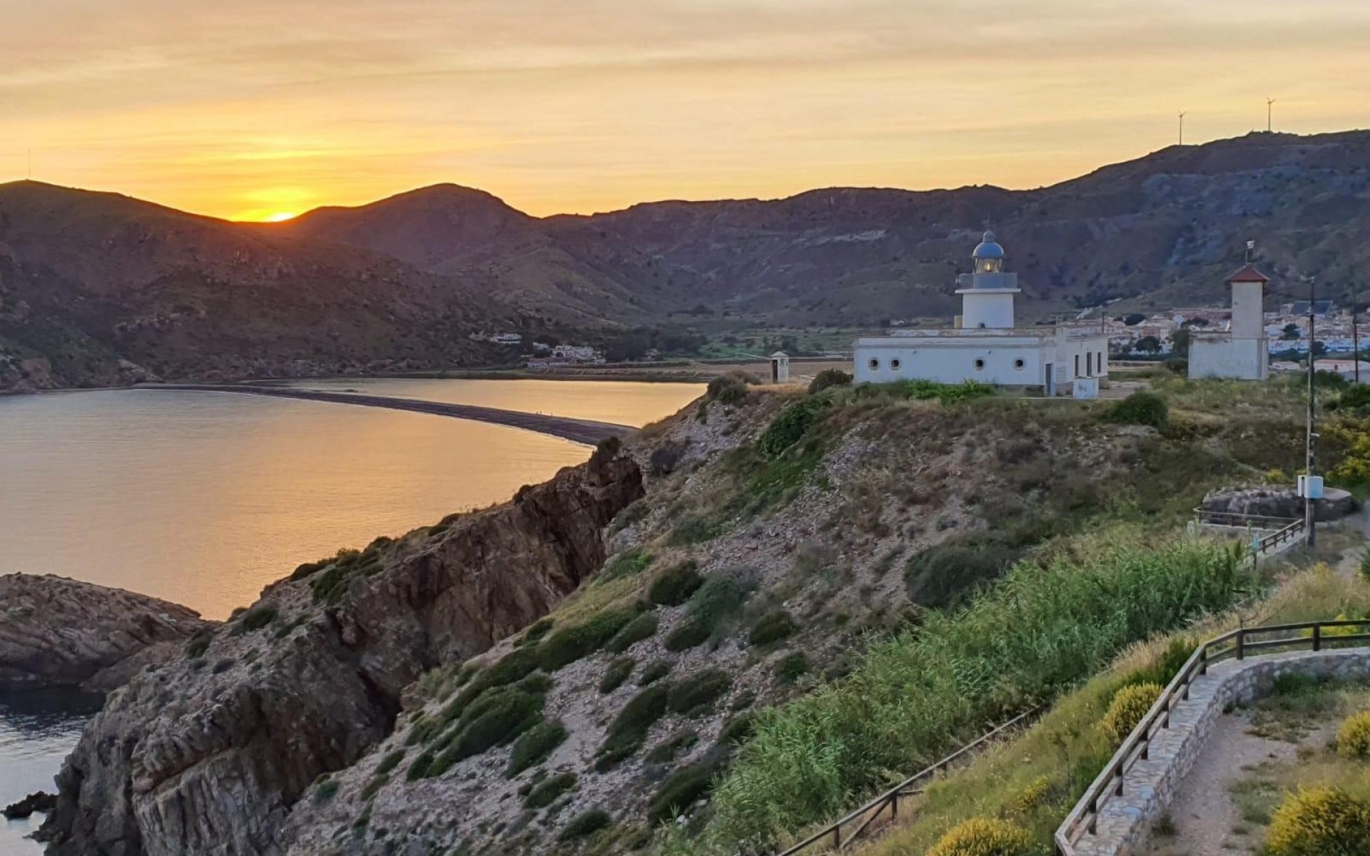 Neubau - Reihenhaus - La Únion - centro