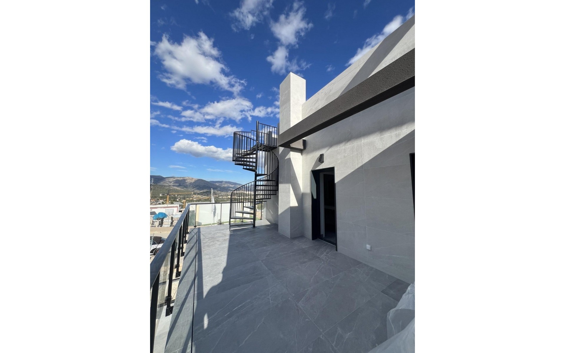Nouvelle Construction - Villa - Polop