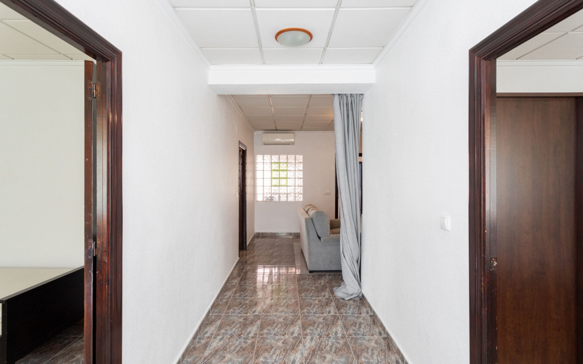  - Radhus -  - Los Montesinos Centro