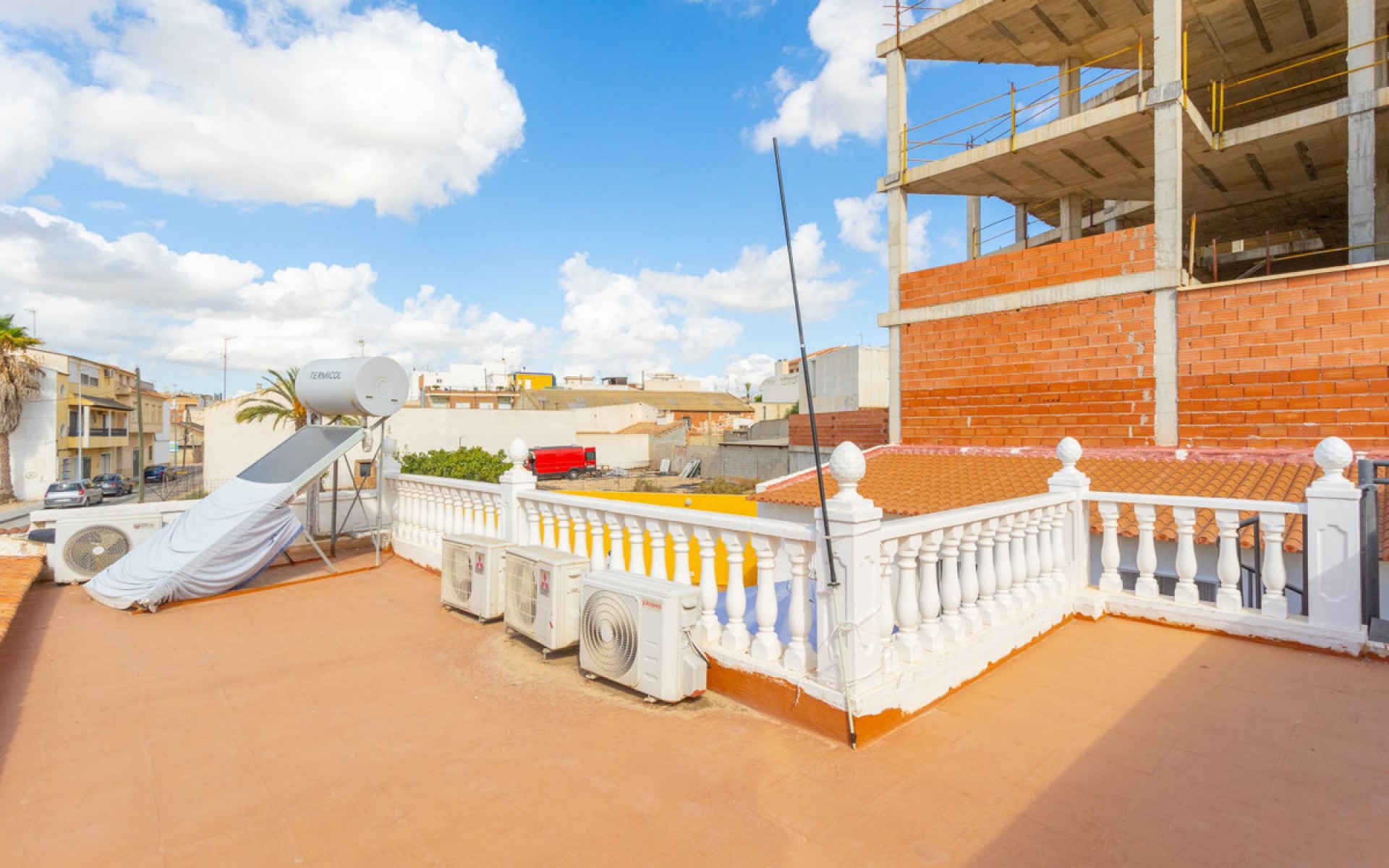  - Radhus -  - Los Montesinos Centro