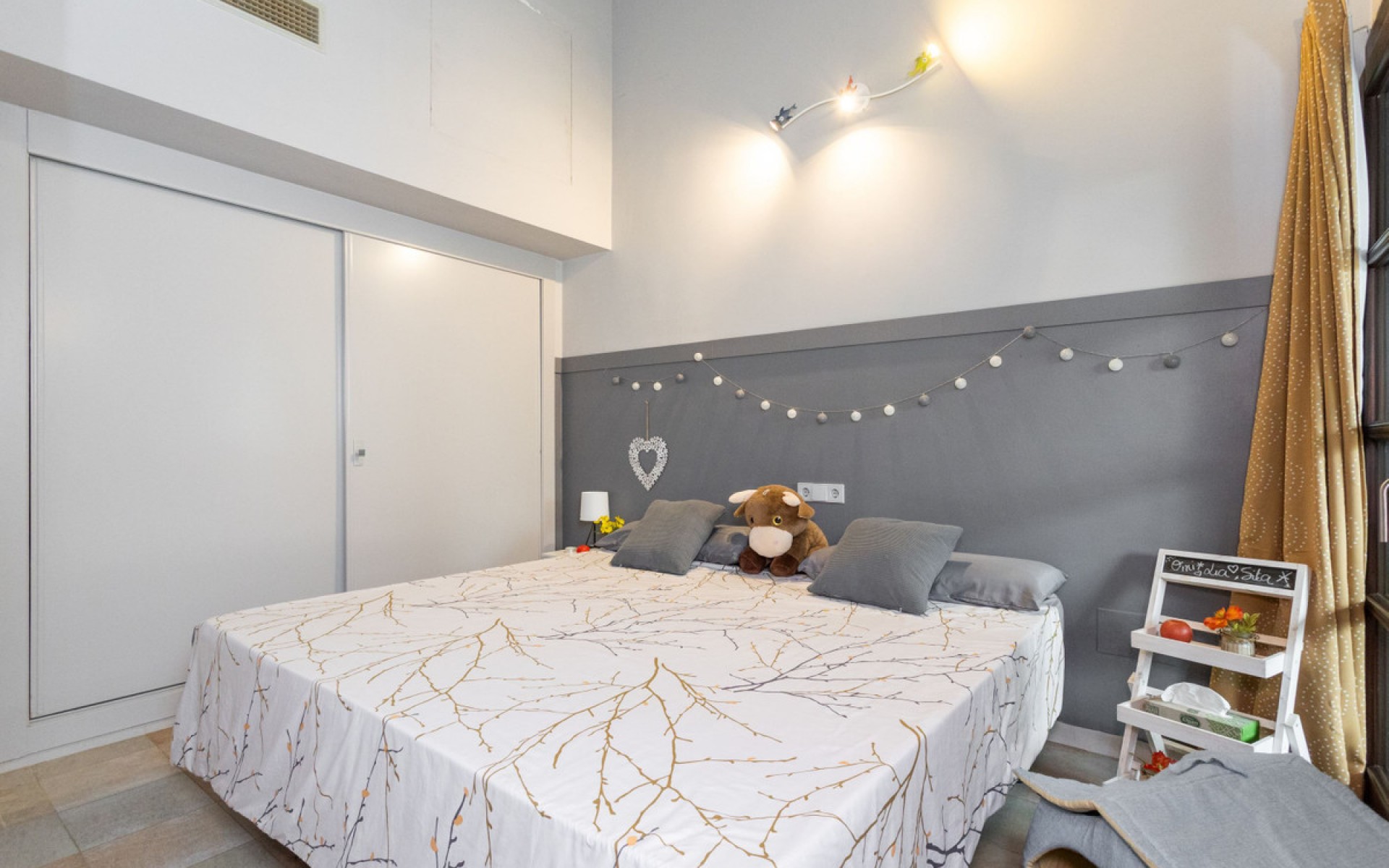  - Radhus -  - Sucina