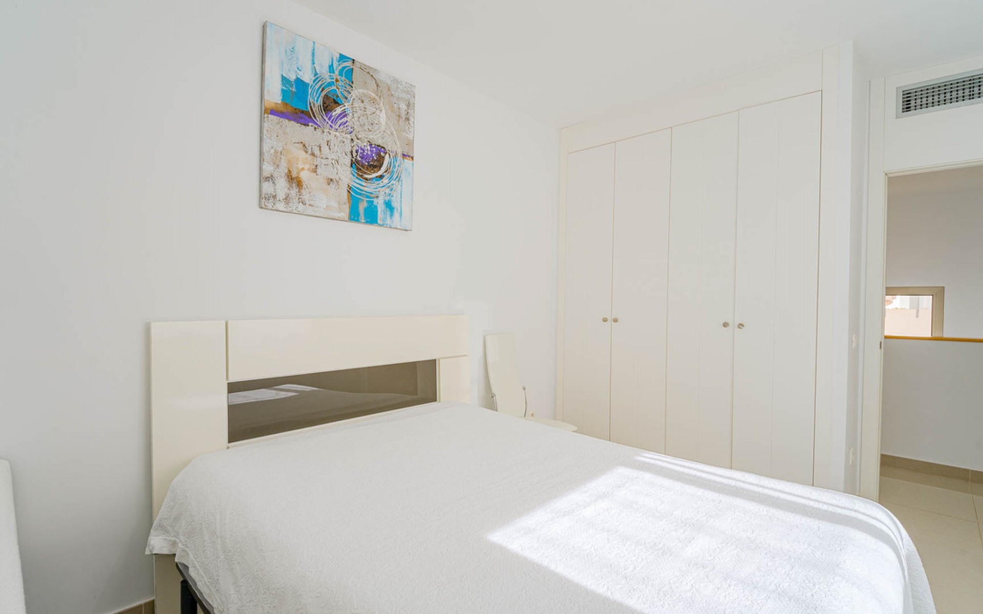  - Radhus - 
